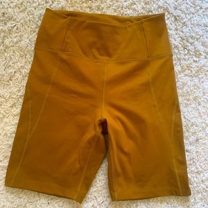 Girlfriend Collective High Rise Bike Short in Saddle size MEDIUM